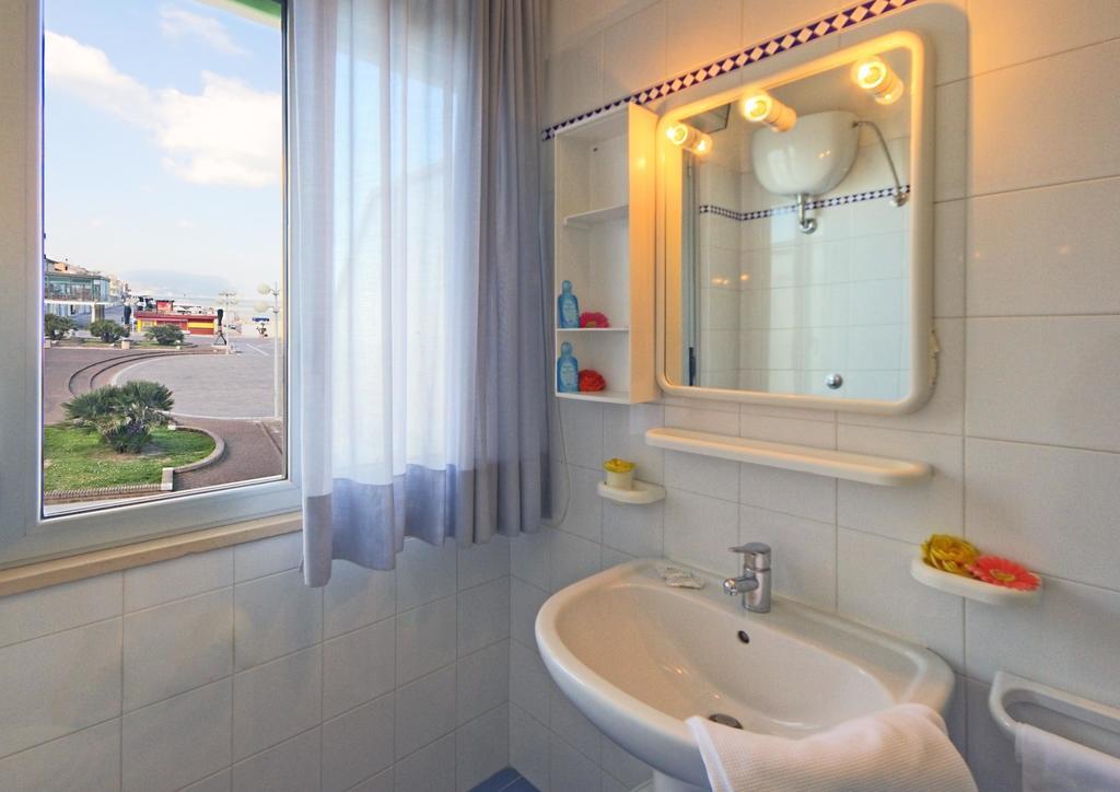 Bianchi Hotel & Residence Porto Recanati Exterior photo